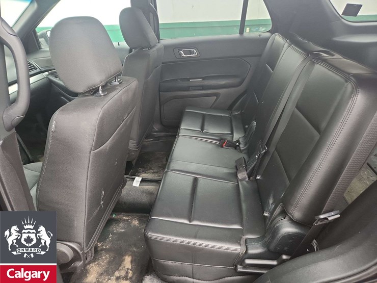2018-ford-explorer-image-15