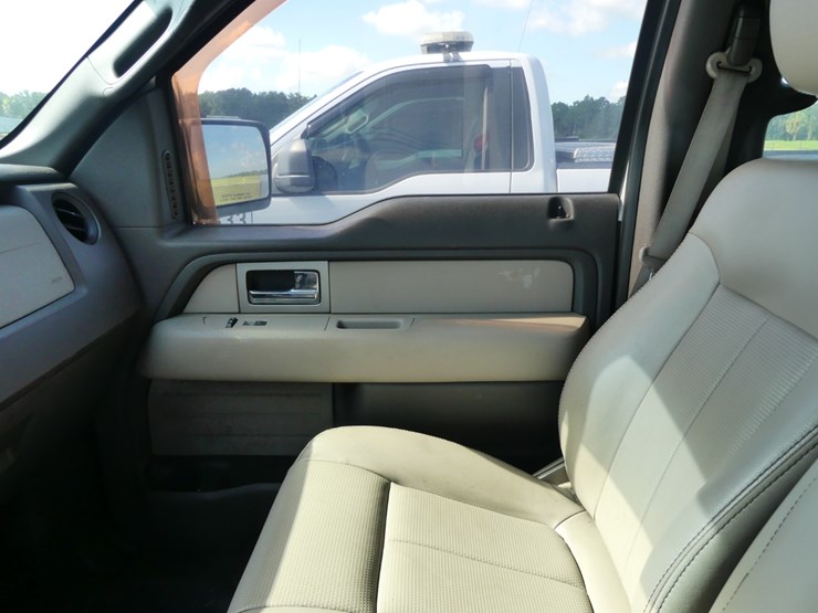 2010-ford-f150-xl-image-16