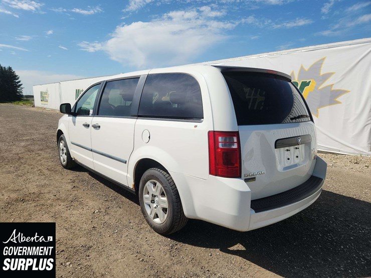 2009-dodge-grand-caravan-se-image-3