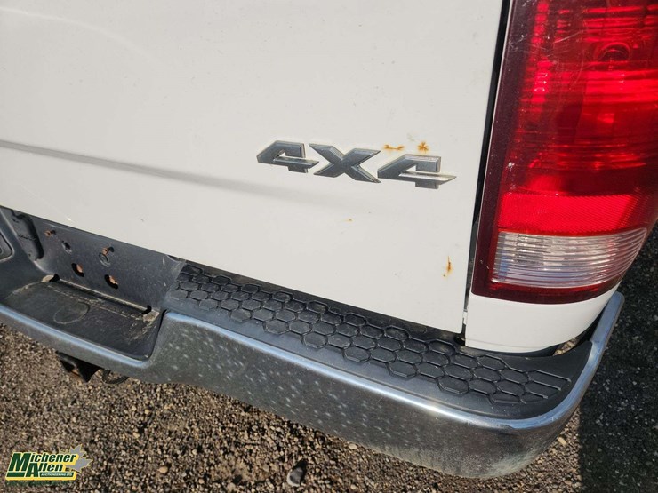 2012-dodge-1500-image-33