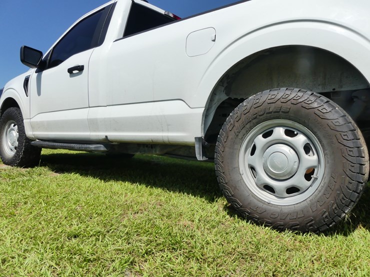2024-ford-f150-xl-image-5