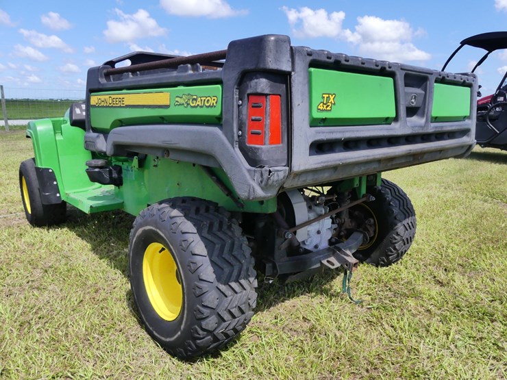 2013-john-deere-4x2tx-image-4