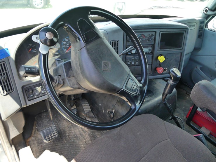 2007-international-8600-image-14