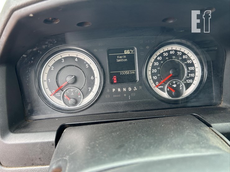 2018-ram-2500-tradesman-image-16
