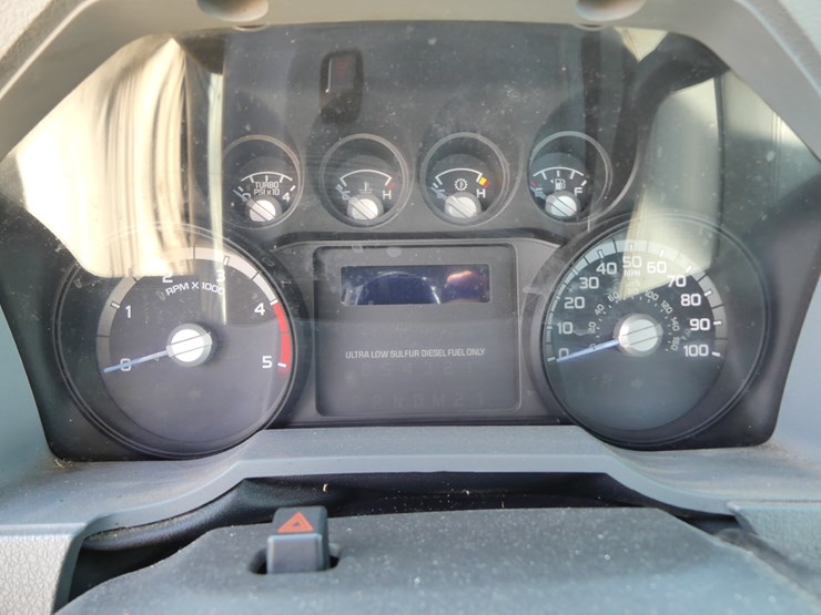 2015-ford-f350-xl-image-17