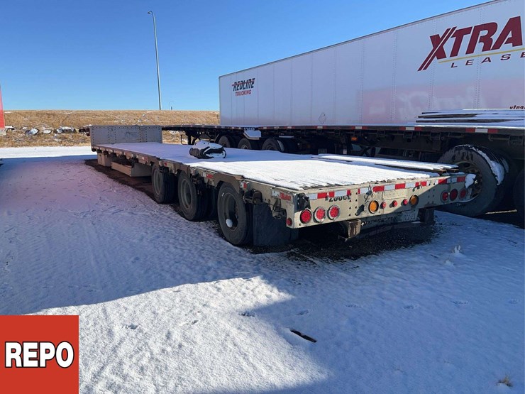 2011-triple-e-tri/a-step-deck-trailer-image-2
