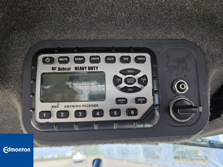 bobcat-toolcat-5600-image-17