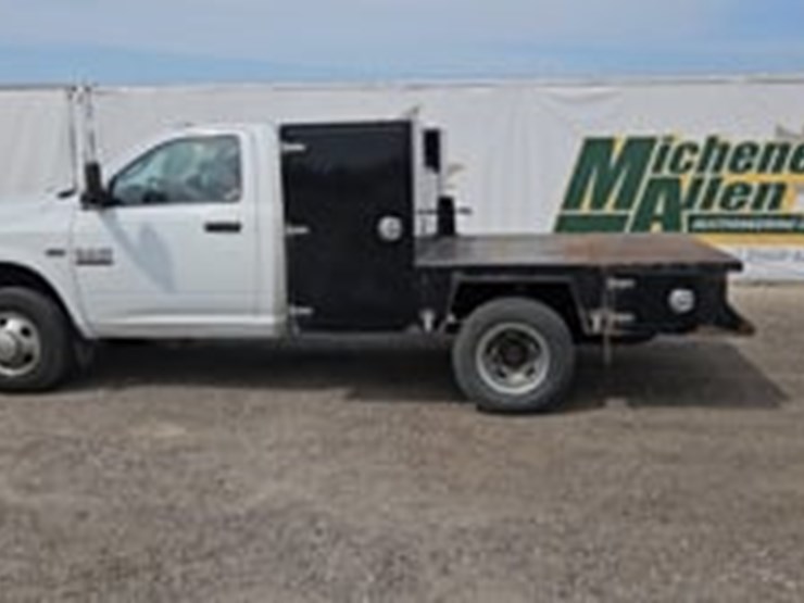 2013-dodge-3500-image-5