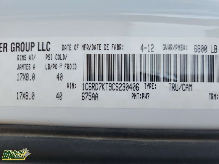 2012-dodge-1500-image-44