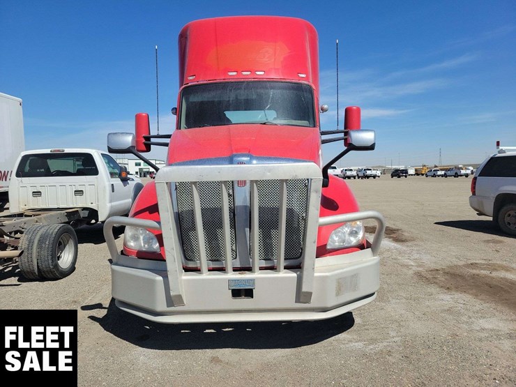 2018-kenworth-t680-image-6