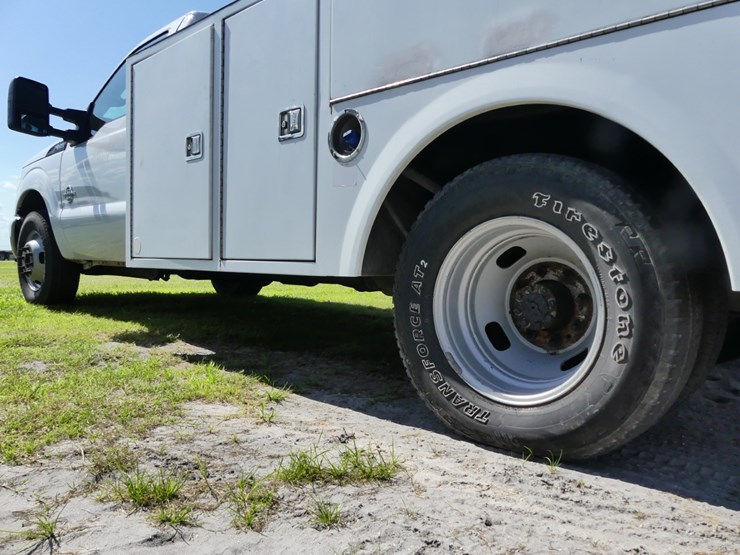 2015-ford-f350-xl-image-5