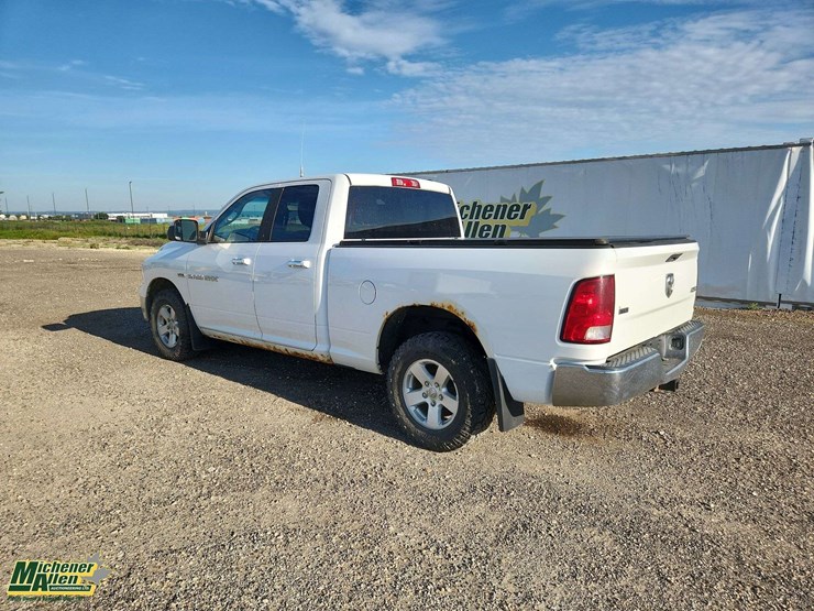 2012-dodge-1500-image-3