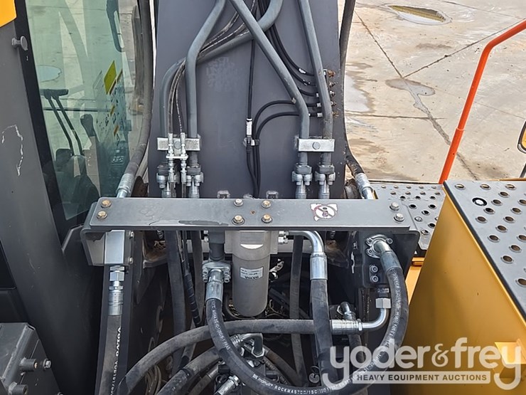 2020-volvo-ec300el-image-48
