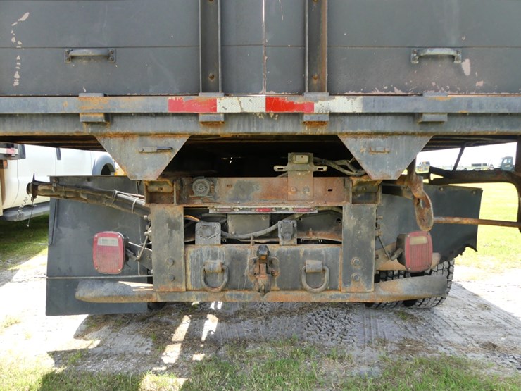 2015-ford-f450-xl-image-8
