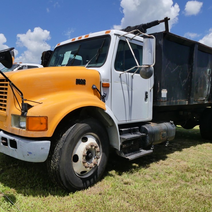 1999 INTERNATIONAL 3800