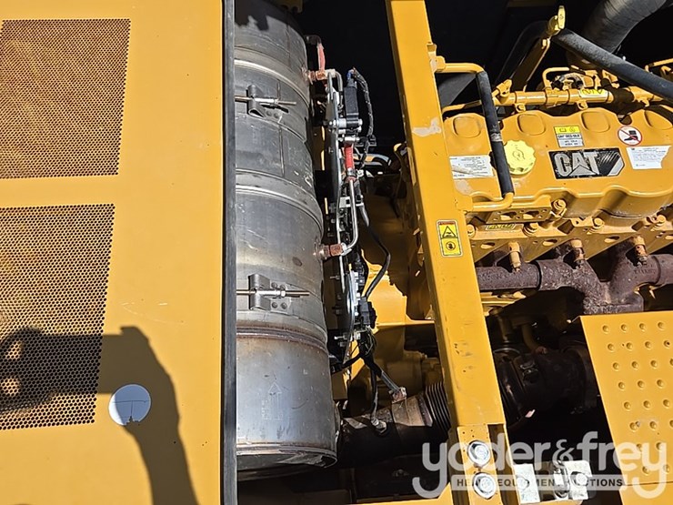 2019-caterpillar-336-image-53