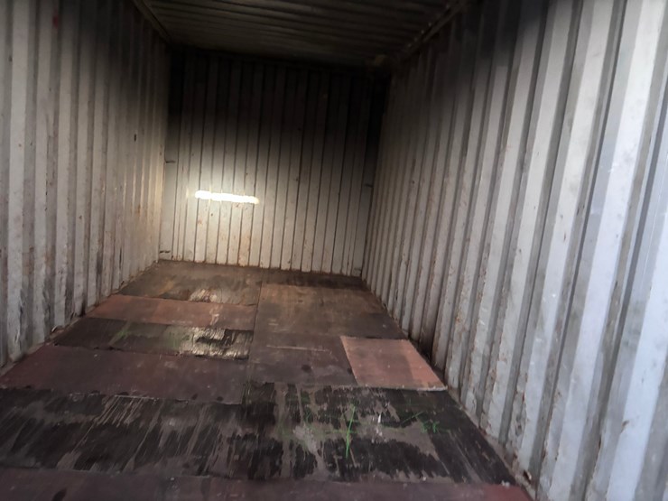 #1227-•-20ft-shipping-container-image-2