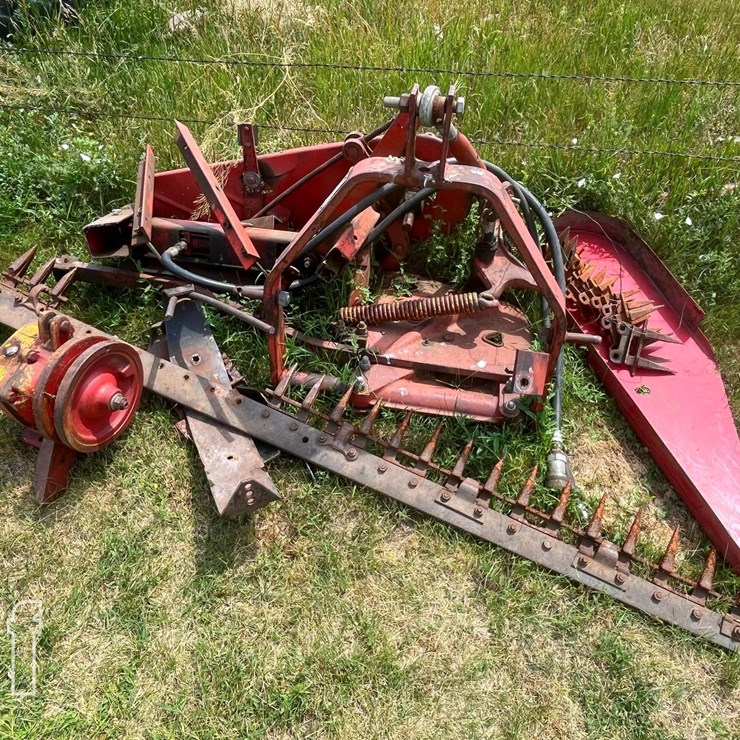 INTERNATIONAL 1300