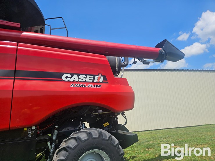 2017-case-ih-8240-image-16
