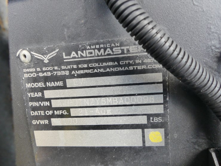 2021-landmaster-ev-4x2-image-13