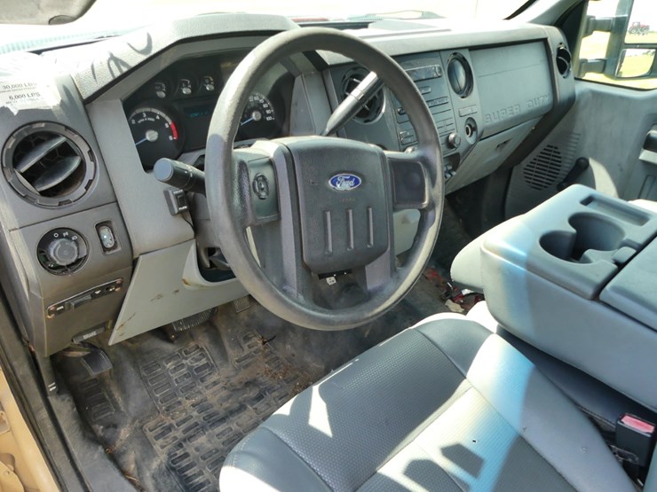 2015-ford-f450-xl-image-14