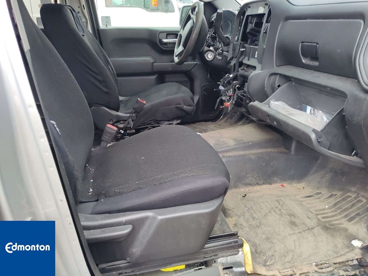 2019-chevrolet-silverado-1500-image-22