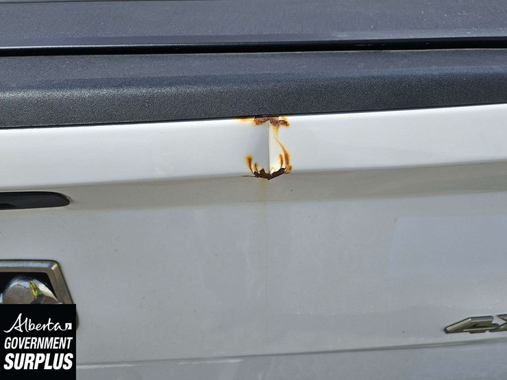 2019-ram-1500-classic-image-21