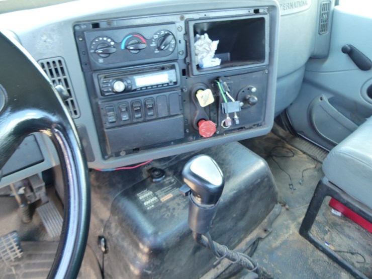 2007-international-8600-image-15