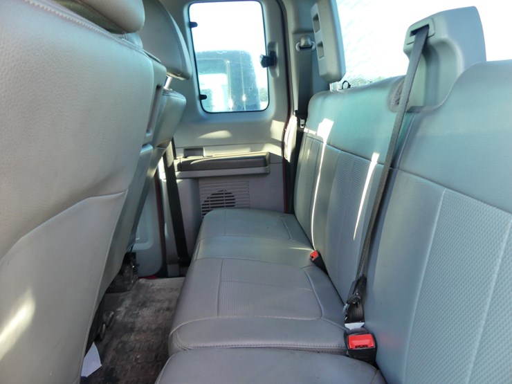 2016-ford-f250-xl-image-9
