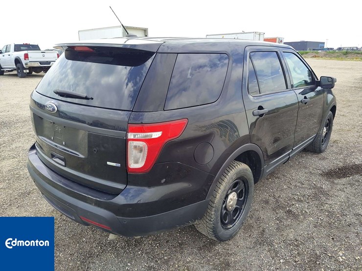 2014-ford-explorer-image-4
