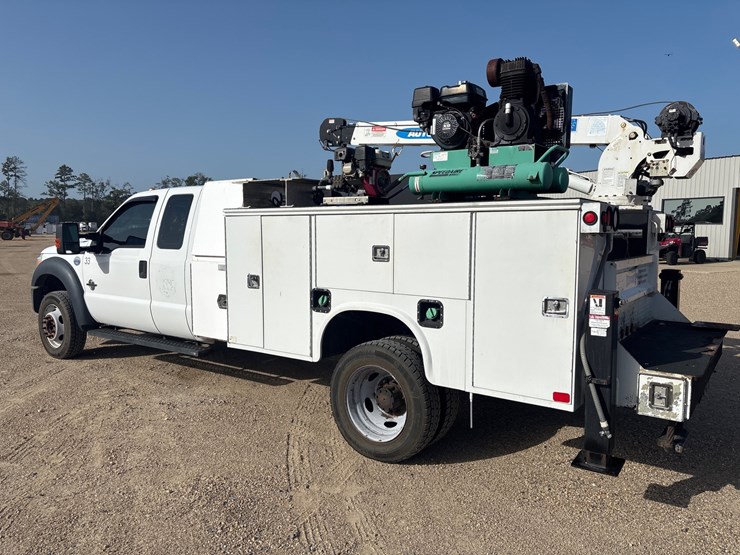 2016-ford-f550-image-3
