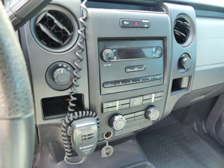 2013-ford-f150-xl-image-12