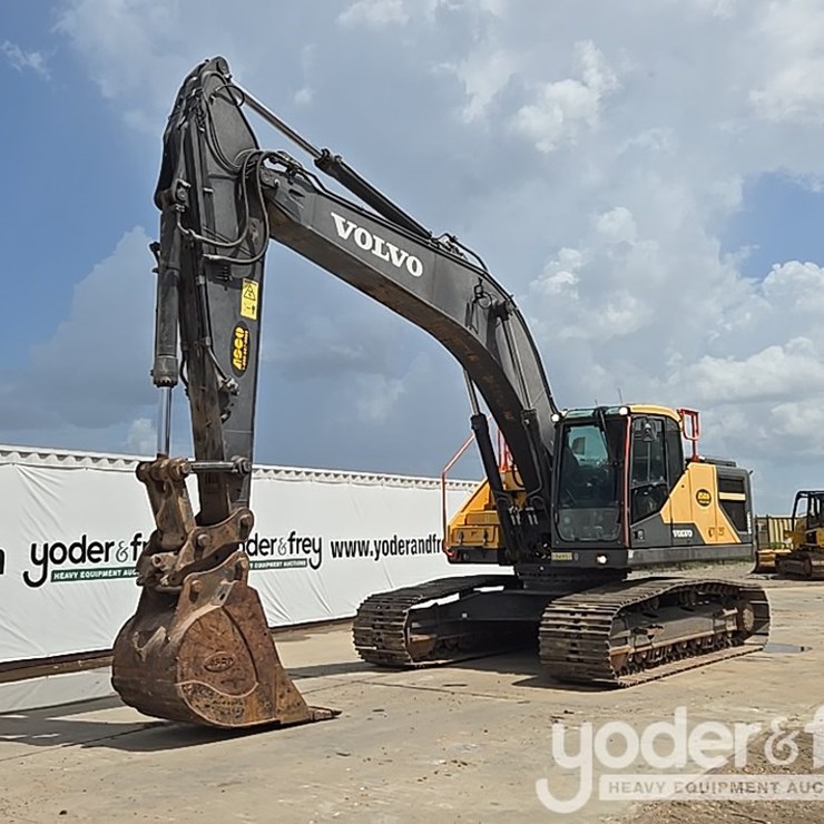 2019 VOLVO EC300EL