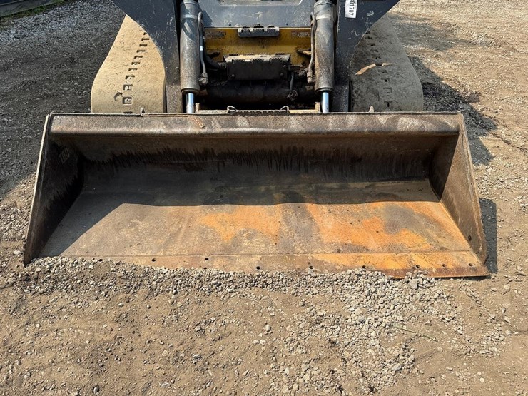 2019-deere-333g-image-9