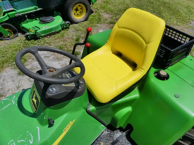 john-deere-1200a-3-wheel-rake-image-9