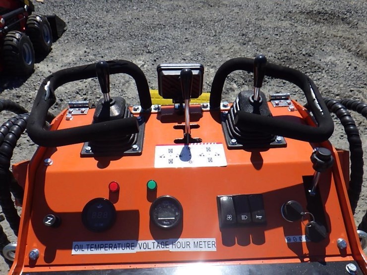 2026-future-36c-skid-steer-tracked-loader-image-9