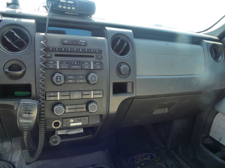 2014-ford-f150-xl-image-13