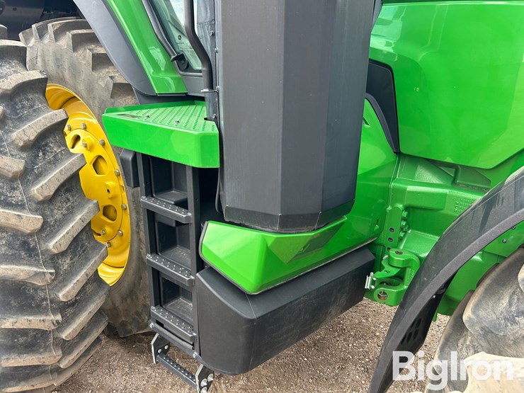 2022-john-deere-8r-230-image-19