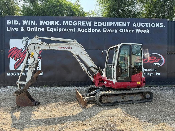 2018-takeuchi-tb260-image-1