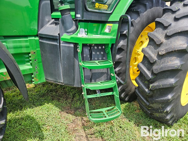 2011-john-deere-8285r-image-15
