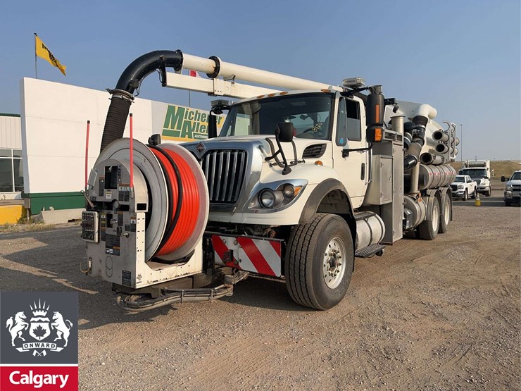 international-workstar-7500-image-1