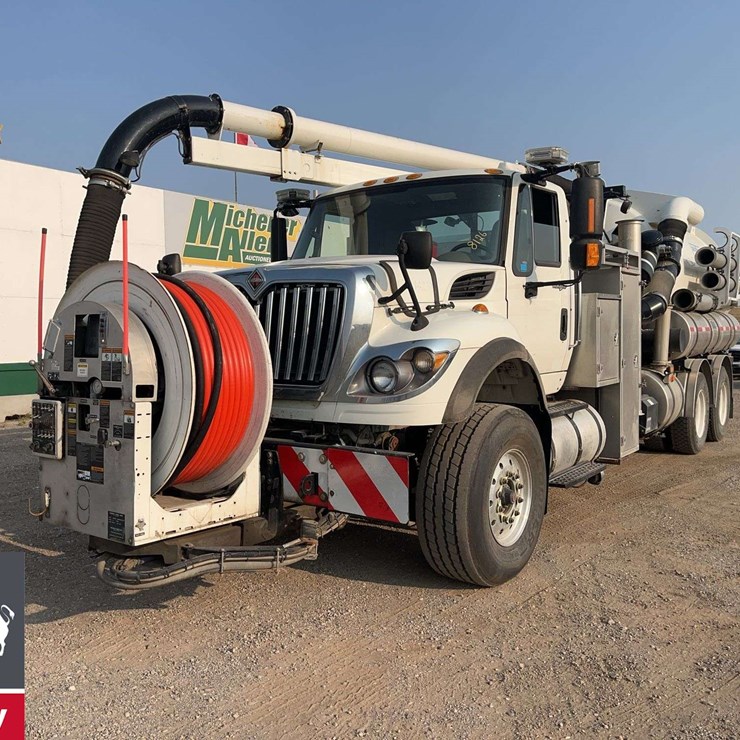 INTERNATIONAL WORKSTAR 7500