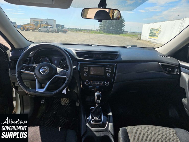 2017-nissan-rogue-image-17