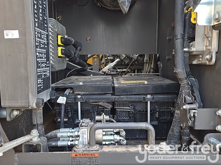 2020-volvo-ec300el-image-31