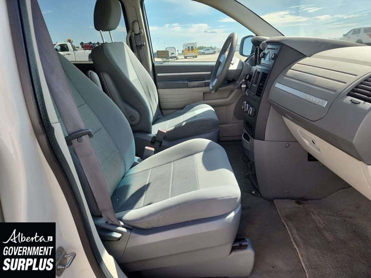 2009-dodge-grand-caravan-se-image-26