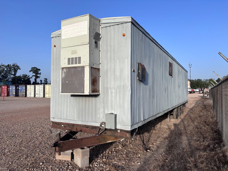 #1343-•-40ft-office-trailer-image-2