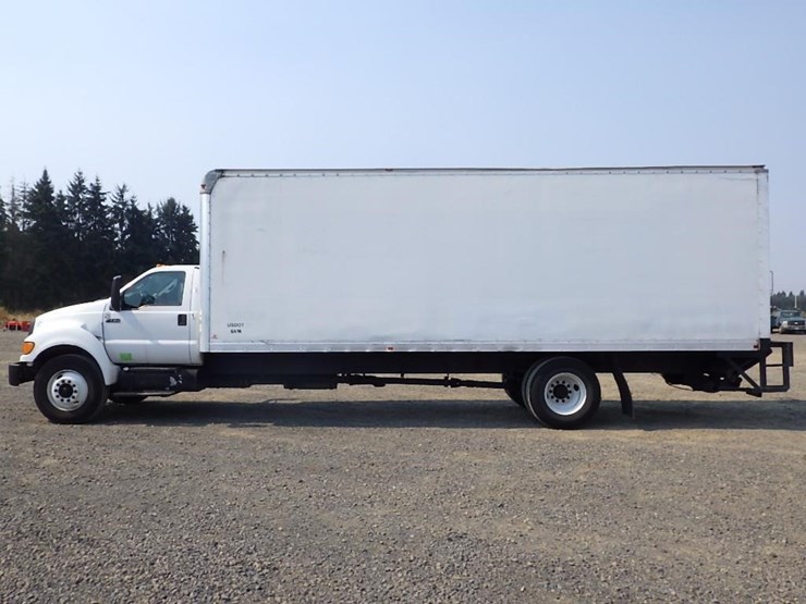 2015-ford-f750-image-2
