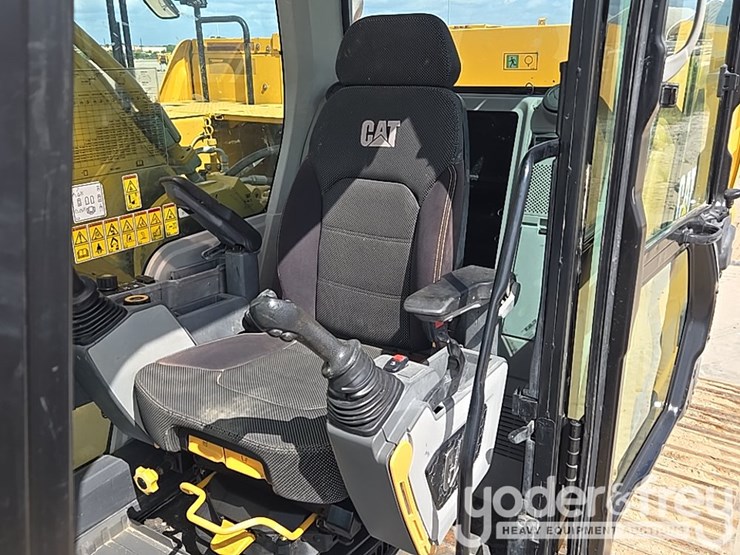 2019-caterpillar-336-image-70