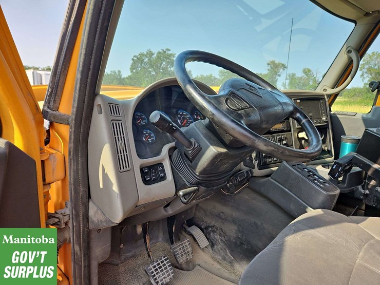 2009-international-workstar-7600-image-19