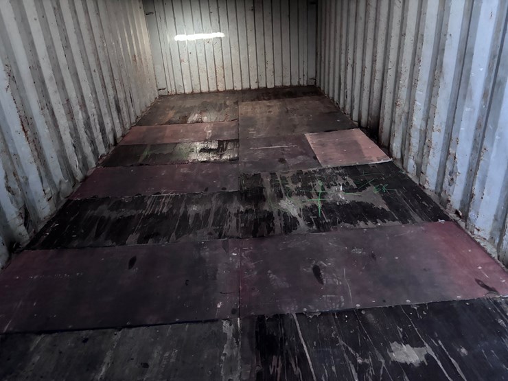 #1227-•-20ft-shipping-container-image-4